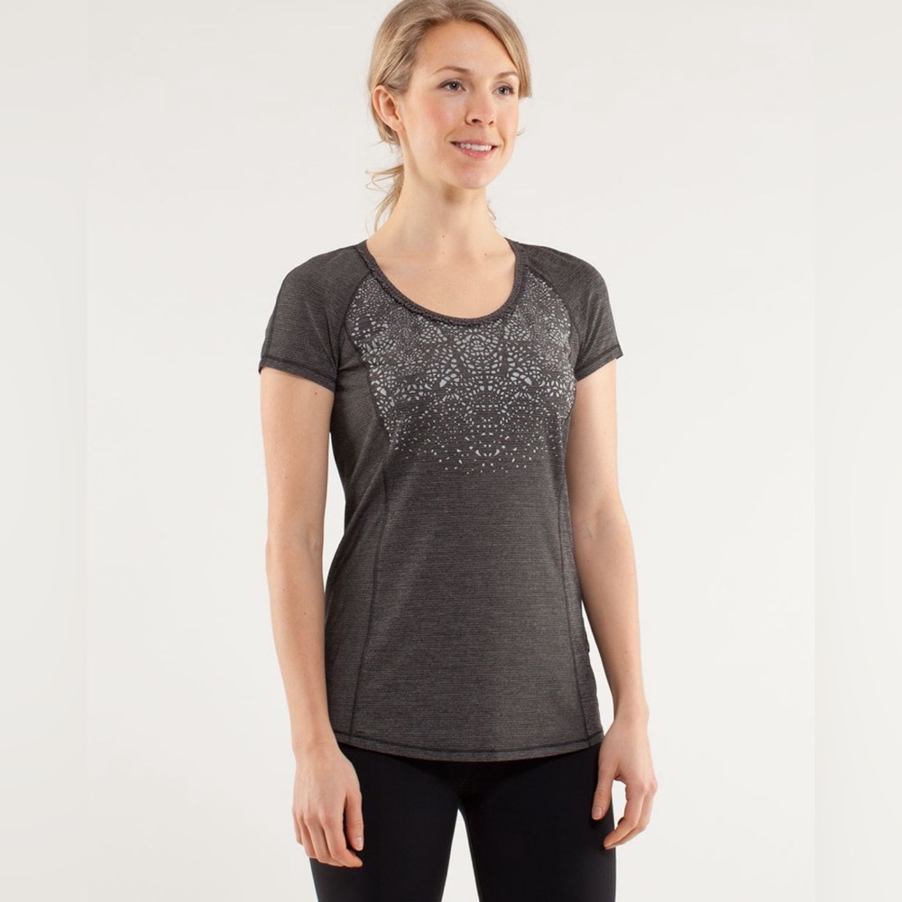 Lululemon Run: Wild Short‎ Sleeve Tech Grey Black